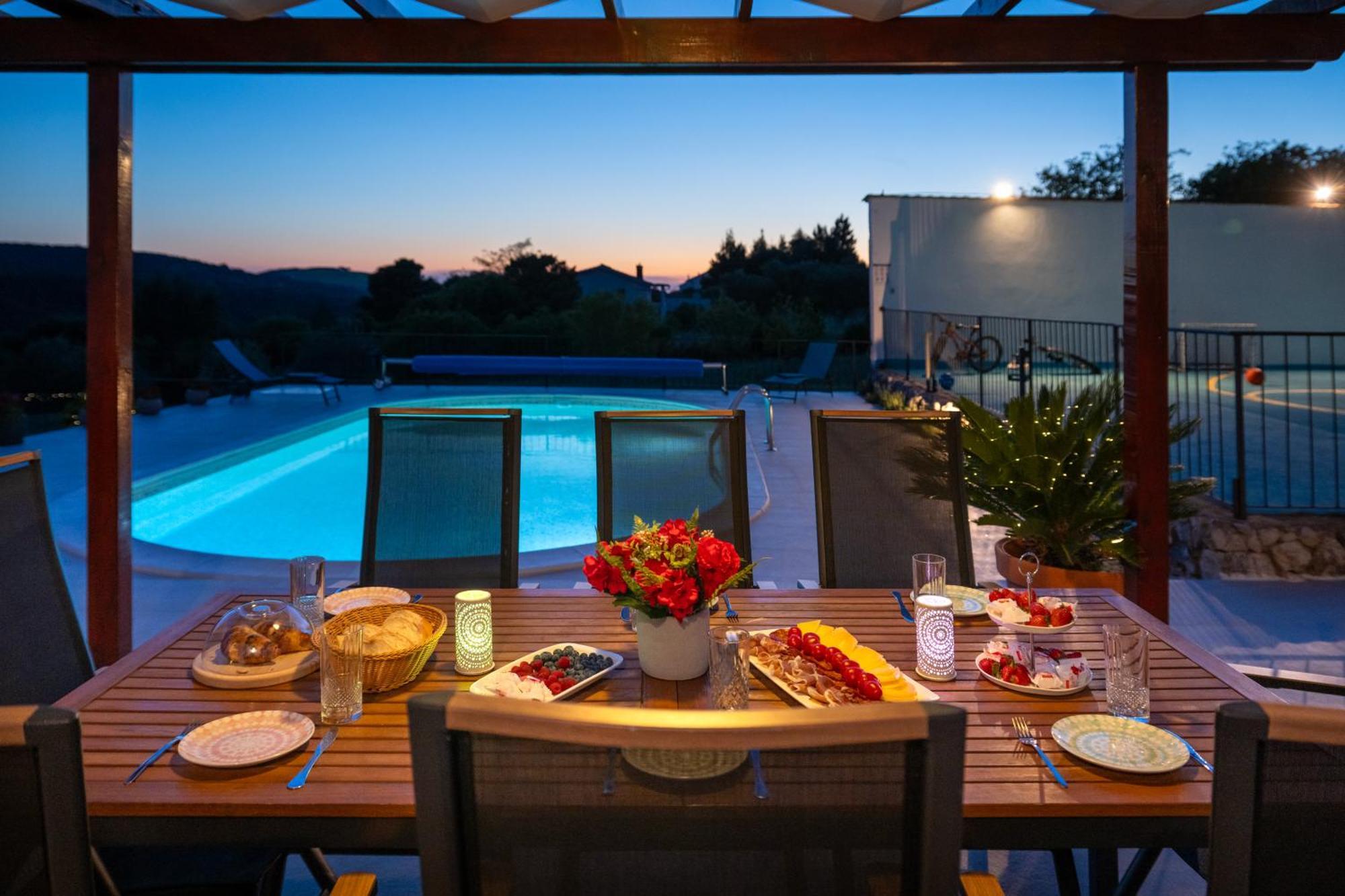 Villa Plenca - Heated Pool ! شيبينيك المظهر الخارجي الصورة